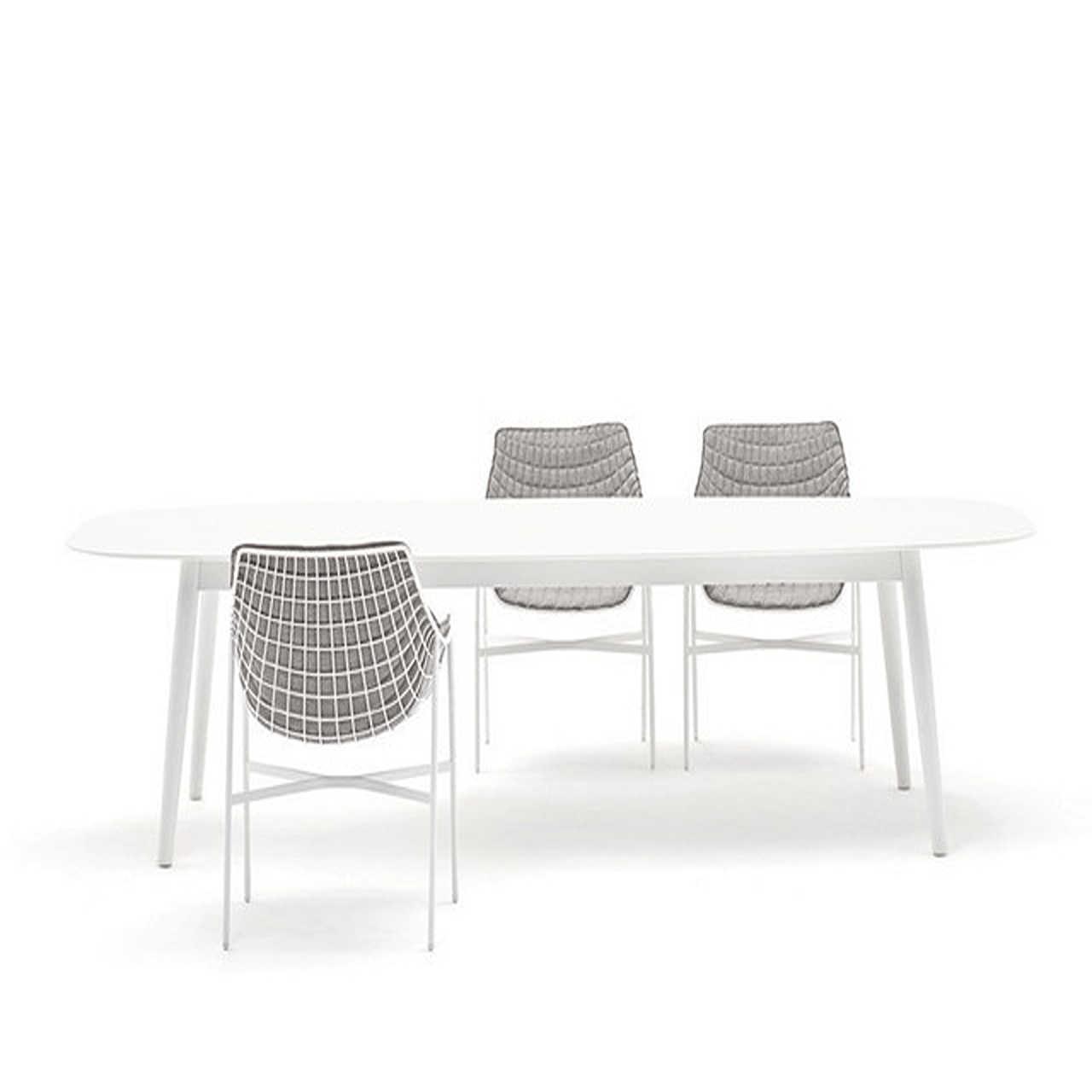 Ellisse Elliptical Dining Table | Designed by R&D | Varaschin