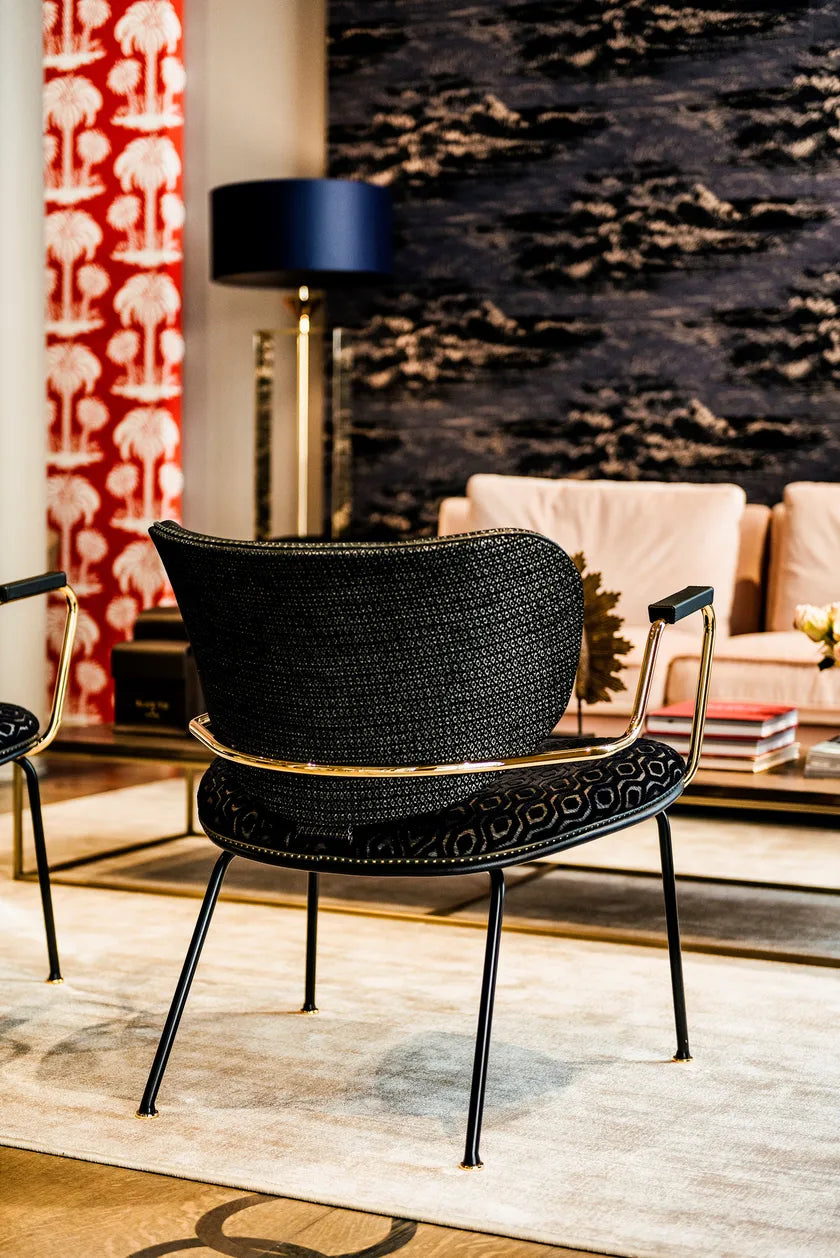 Kalida Lounge Chair with Armrest | Luxury Living | Black Tie