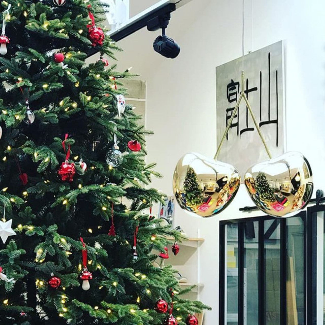 Cherry Pendant Lamp | Designed by Nina Zupanc | Qeeboo