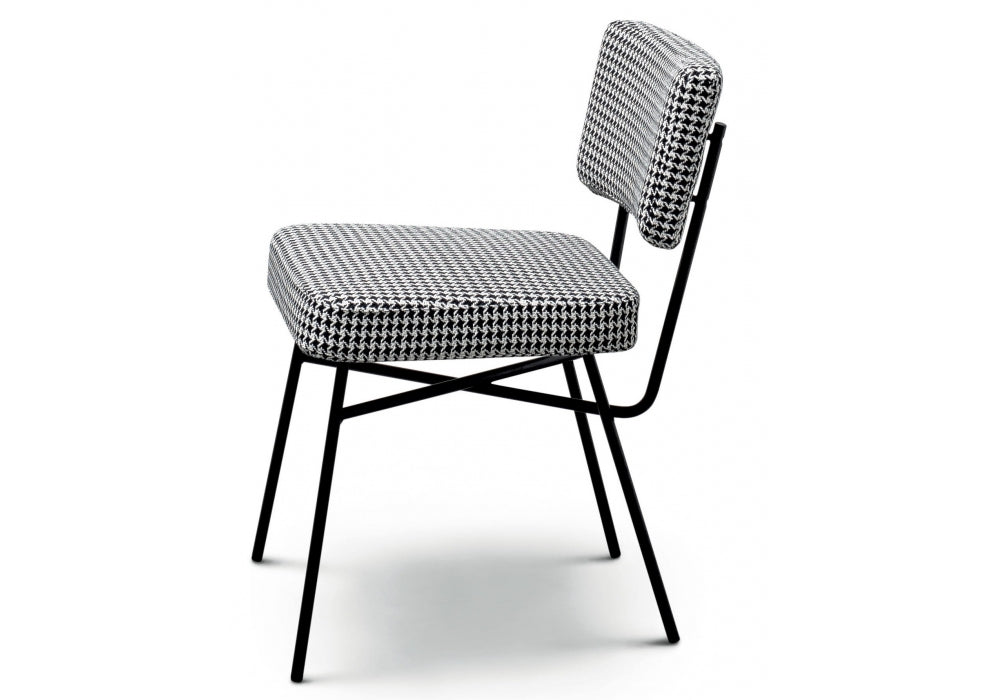 Elettra Dining Chair | Designed by B.B.P.R. | Arflex