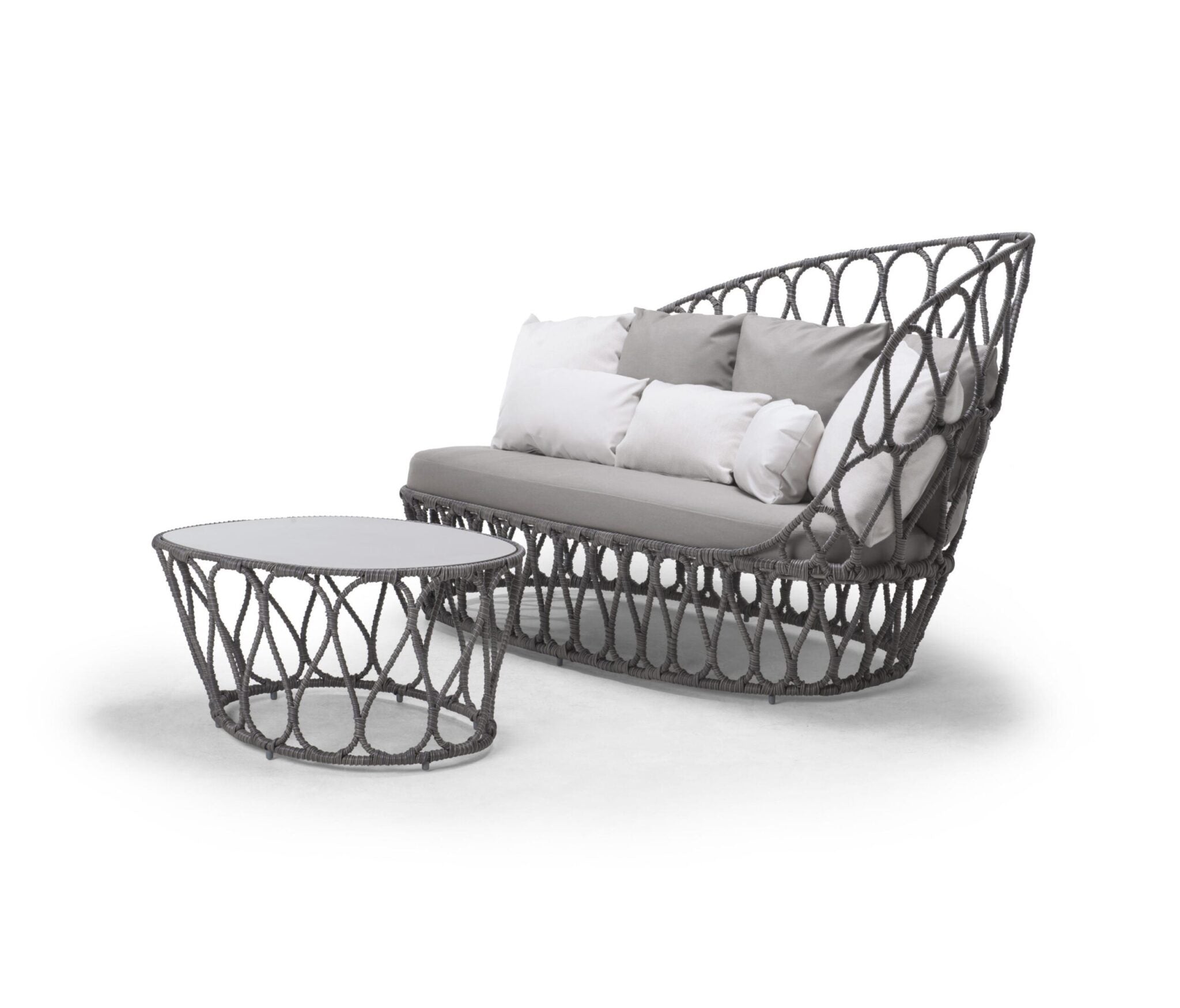 Forma Coffee Table | Outdoor | Designed by Federica Capitani | Kenneth Cobonpue