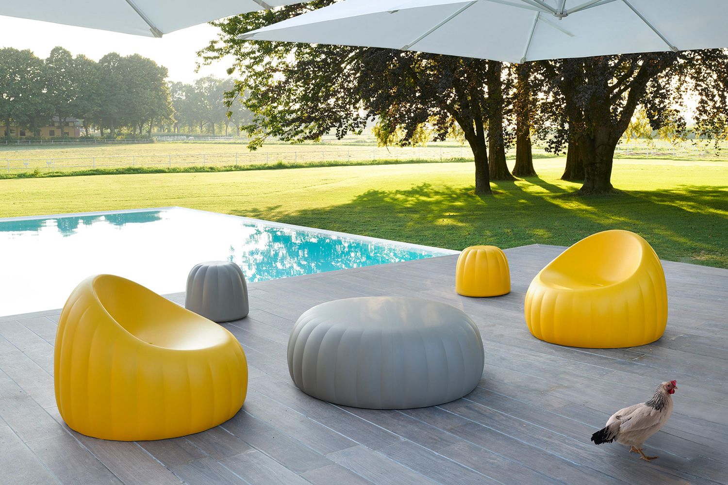 Gelée Soft Lounge Chair | Designed by Roberto Paoli | Slide Design
