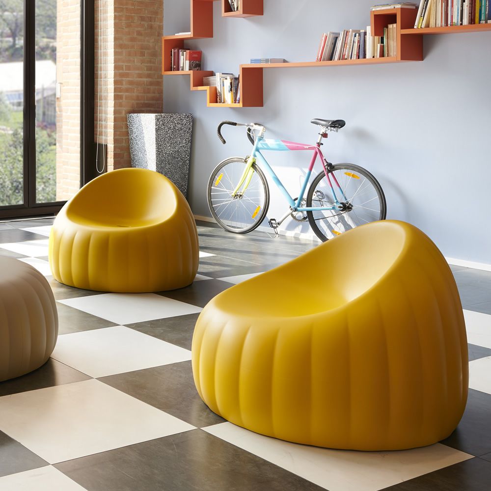 Gelée Soft Lounge Chair | Designed by Roberto Paoli | Slide Design