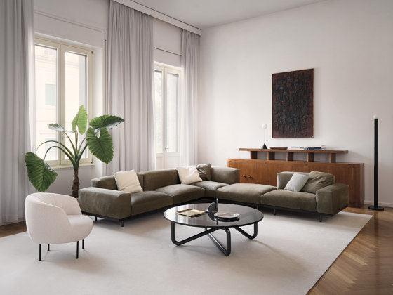 Infinity Round Coffee Table | Designed by Claesson Koivisto Rune | Arflex