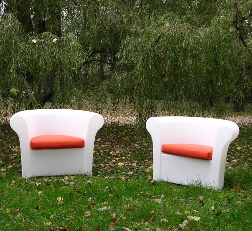 Kalla Armchair | Illuminated Furniture | Designed by Gianni Arnaudo | Slide Design