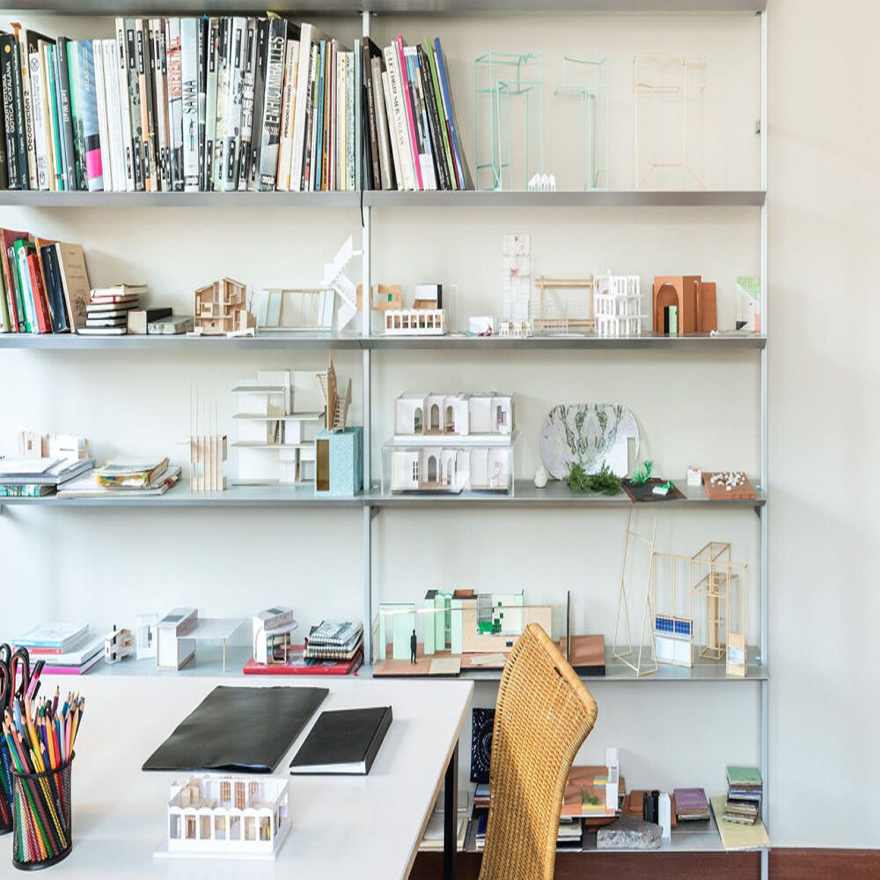 Hypostila Shelving | Design Furniture | BD Barcelona