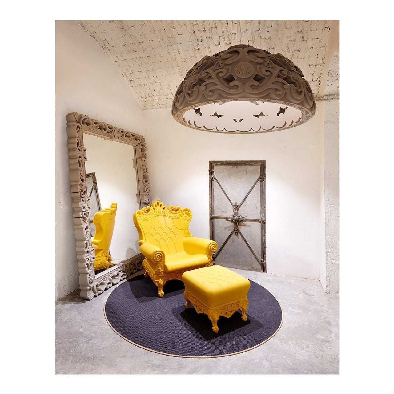 Dame of Love Pendant Lamp | Slide Design