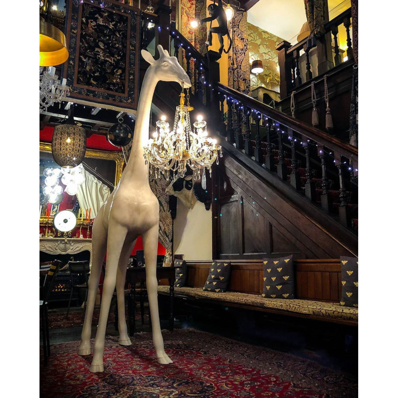 Qeeboo Giraffe in Love M designer floor lamp in polyethylene