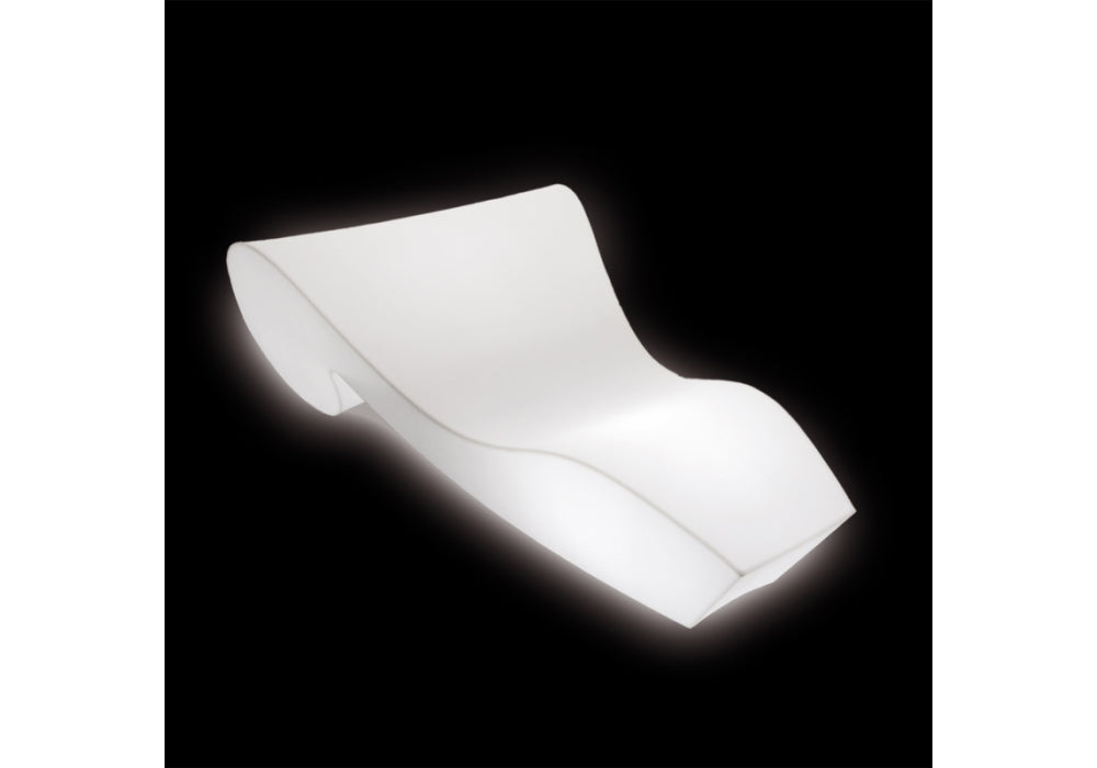 Rococò Chaise Lounge | Illuminated Furniture | Designed by Gianni Arnaudo | Slide Design