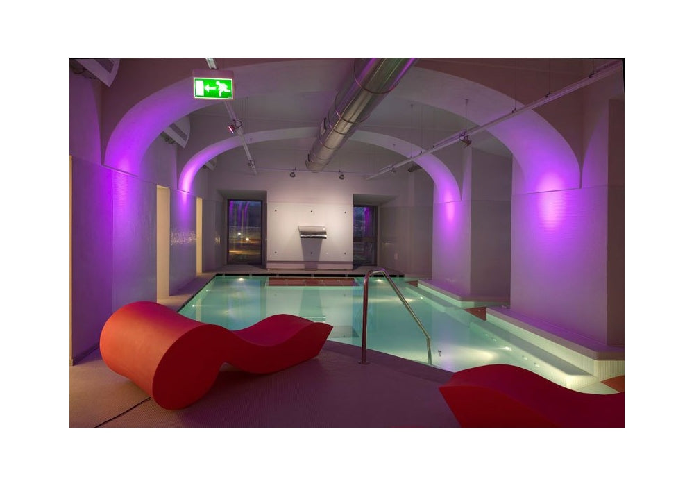 Rococò Chaise Lounge | Illuminated Furniture | Designed by Gianni Arnaudo | Slide Design