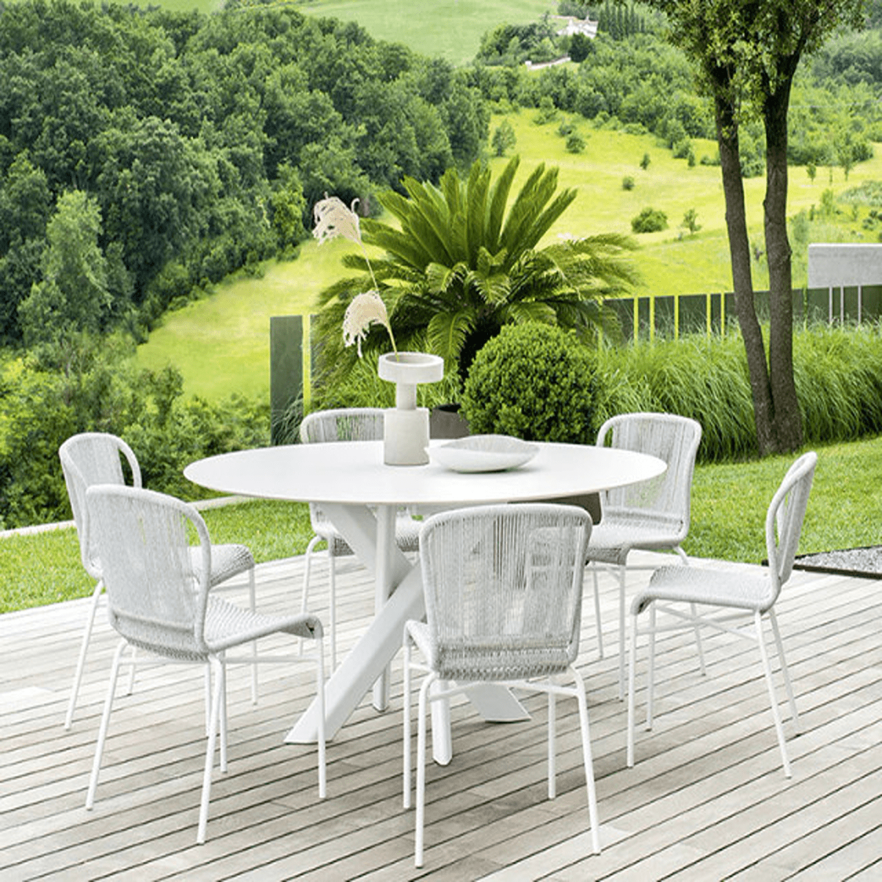 System Star Round Dining Table | Design by Lo Scalzo Moscheri | Varaschin