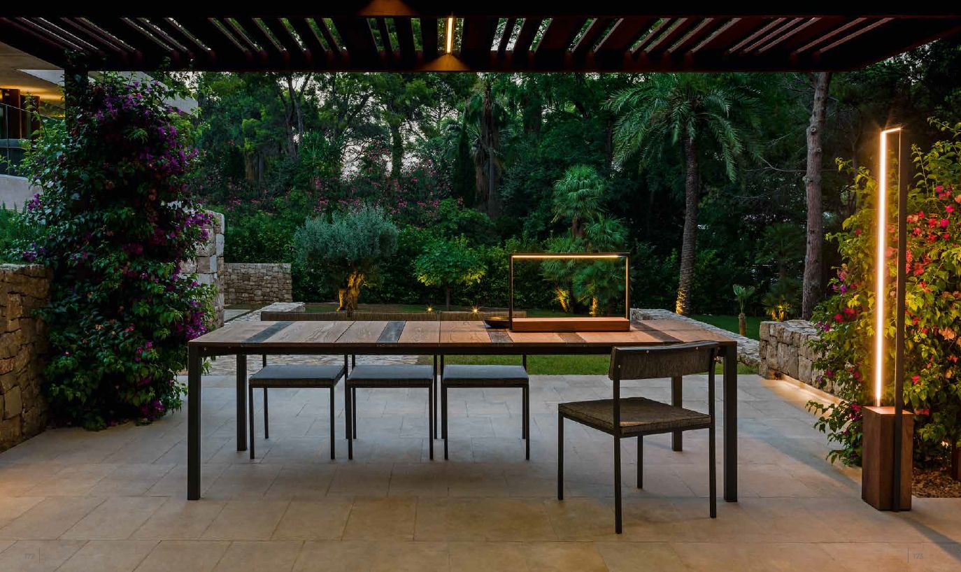 Casilda Table Lamp | Luxury Talenti Outdoor Living