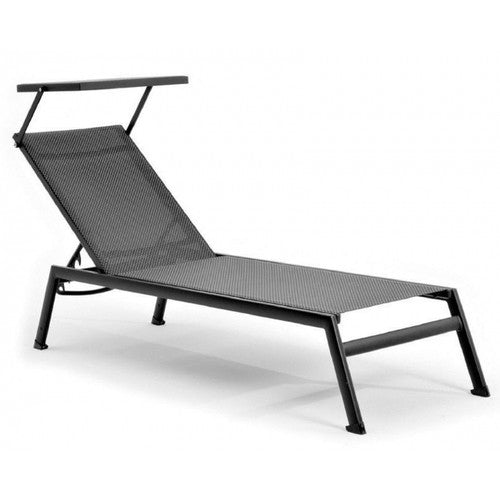 Victor Stackable Sunbed | Designed by R&S Varaschin | Varaschin
