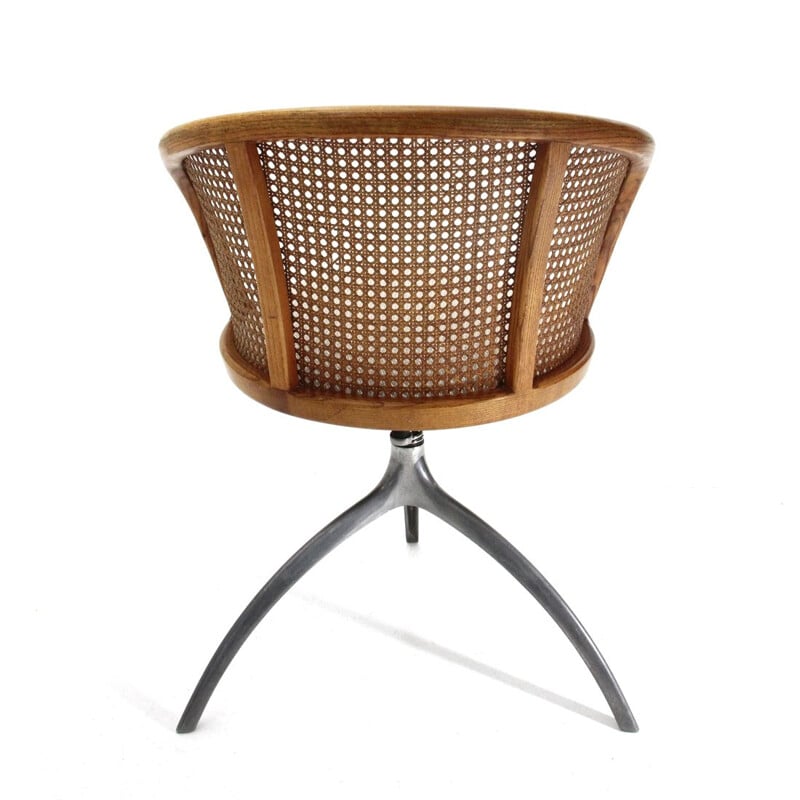 Young Lady 901 Swivel Dining Chair | Design Seating | Alias